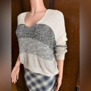 Women's Scoop V Neck Gray & Cream Striped Shaker Knit Long Sleeve Sweater